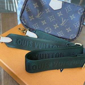 NEW✨ Louis Vuitton Multi Pochette Strap